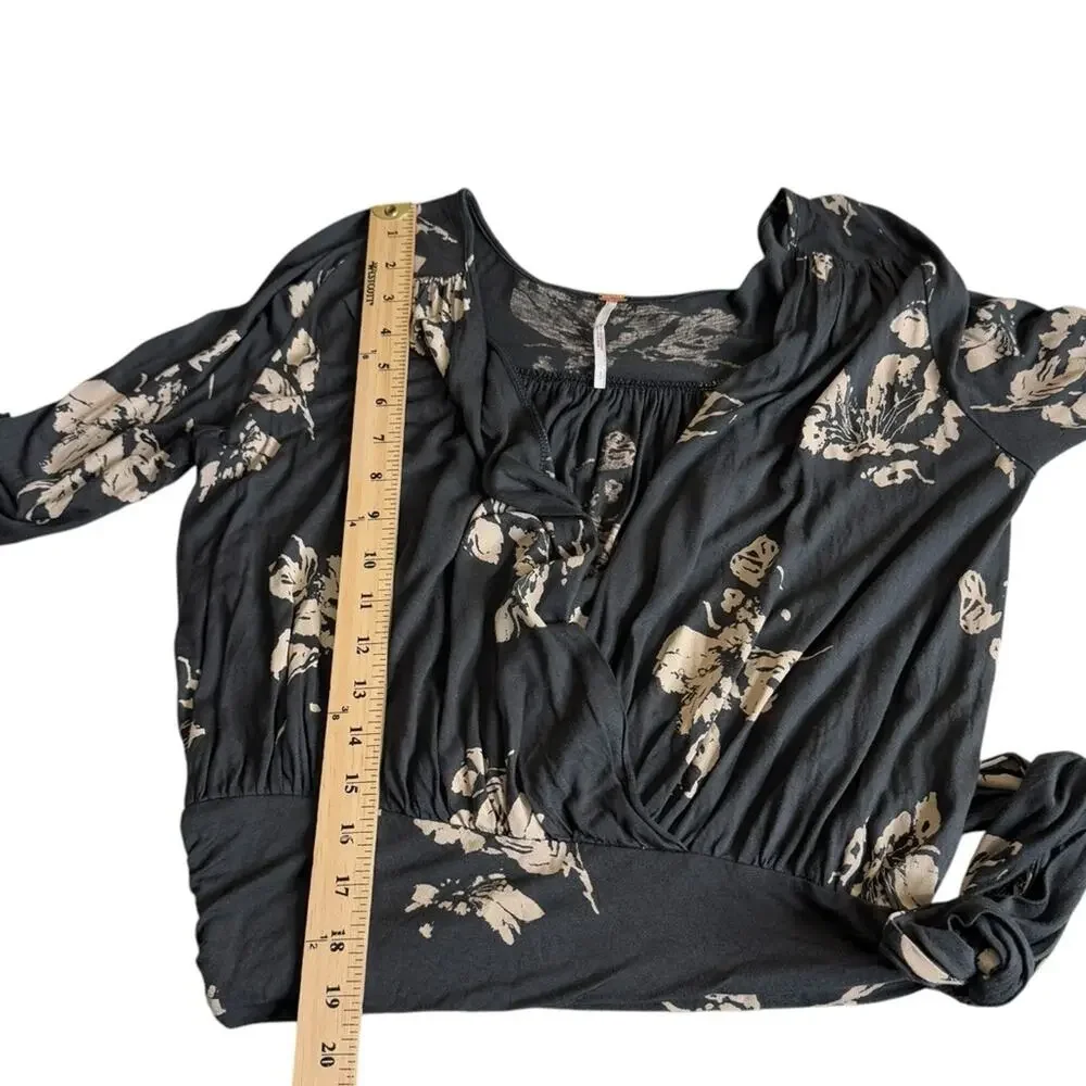 Free‎ People Fiona Surplice Crop Top with Open Bell Sleeves Women's Size Small